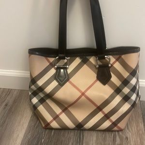 Burberry tote